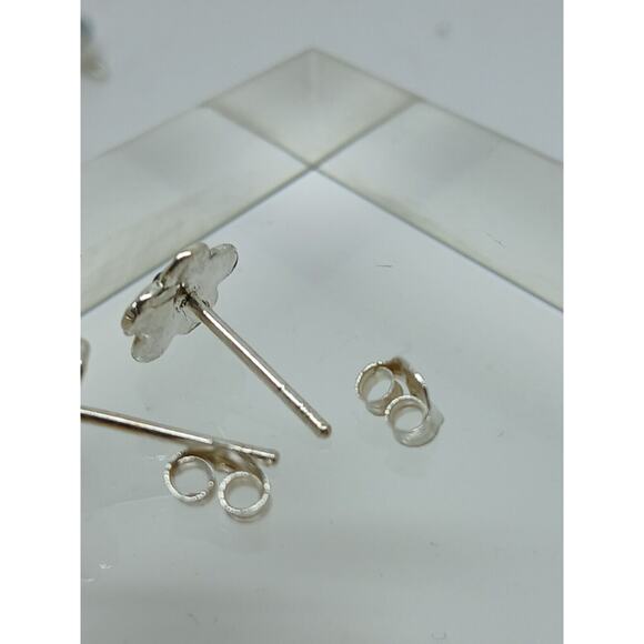 Vintage Estate Jewelry NOS .925 Sterling Silver Light Blue Crystal New Earrings - Picture 9 of 9